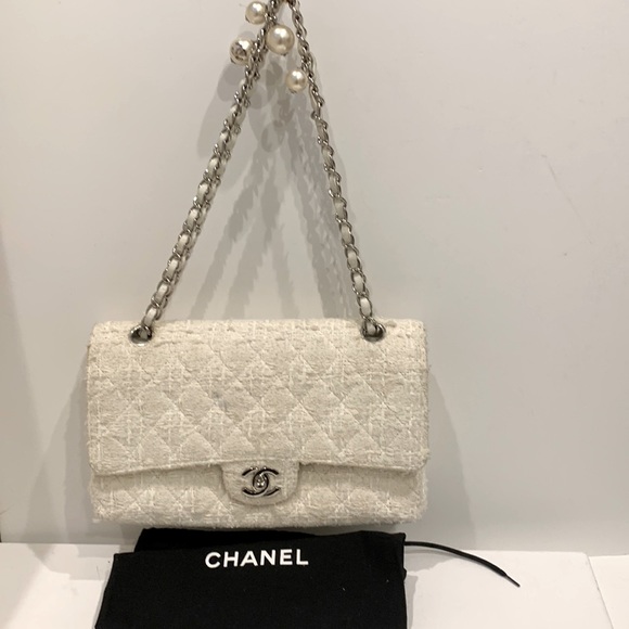 CHANEL 🤍RARE Ginza Double Flap 2.55 Ivory Tweed Boucle Rectangle Quilted Silver - Picture 13 of 16